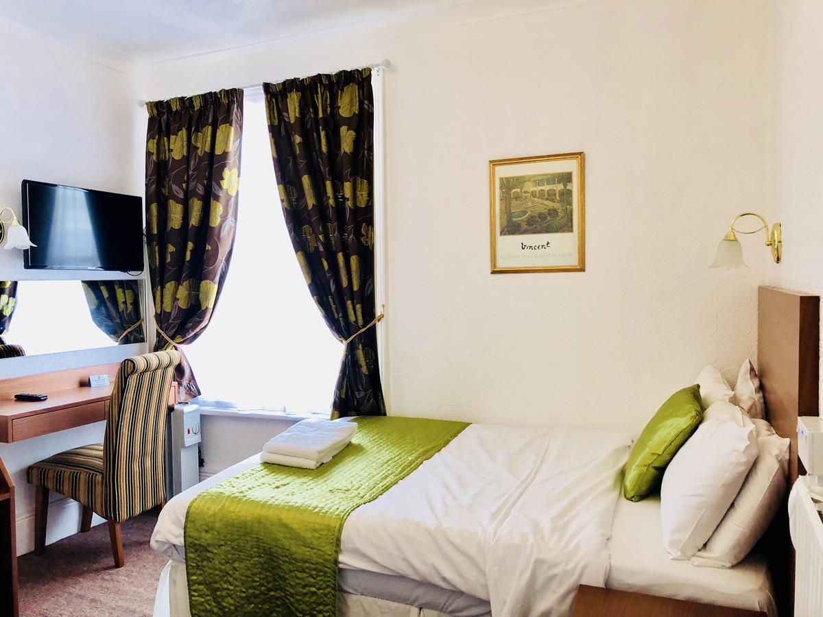 Ilfracombe House Hotel - Near Cliffs Pavilion ساوثيند أون سي المظهر الخارجي الصورة