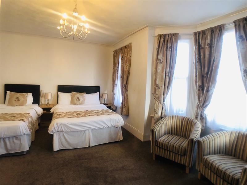 Ilfracombe House Hotel - Near Cliffs Pavilion ساوثيند أون سي المظهر الخارجي الصورة